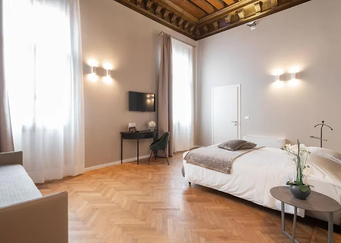 Palazzo Martinelli Dolfin 3*