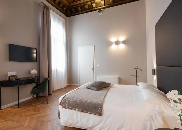 Palazzo Martinelli Dolfin 3*