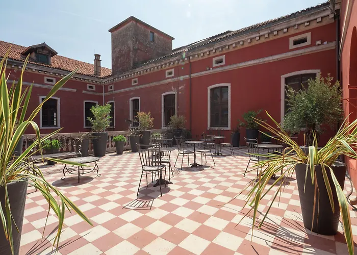 Palazzo Martinelli Dolfin 3*