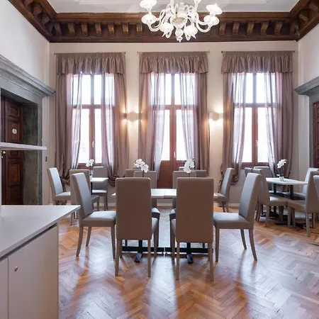 Palazzo Martinelli Dolfin 3* Venice