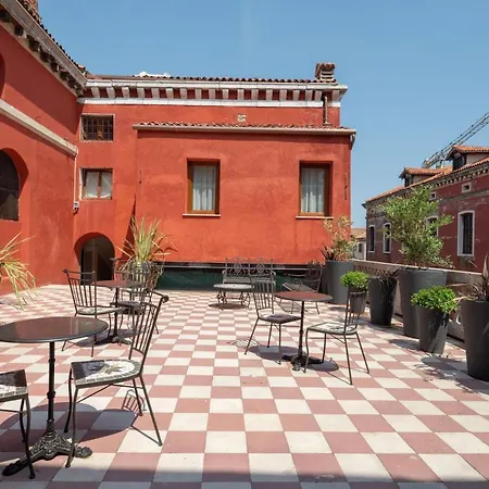 Palazzo Martinelli Dolfin Venice