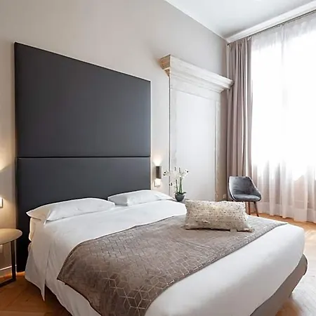 Palazzo Martinelli Dolfin 3*