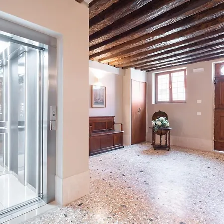 Palazzo Martinelli Dolfin 3* Venice