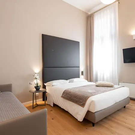 Palazzo Martinelli Dolfin 酒店 3*