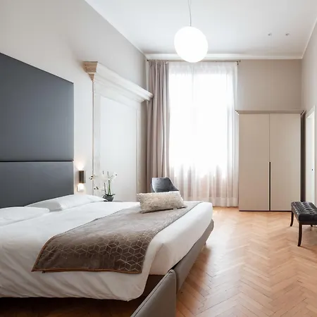 Palazzo Martinelli Dolfin Hotel 3*