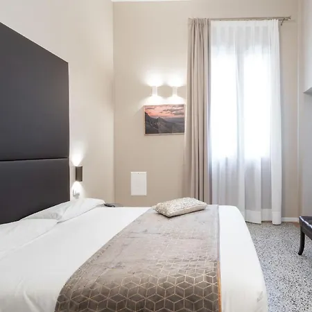 Palazzo Martinelli Dolfin